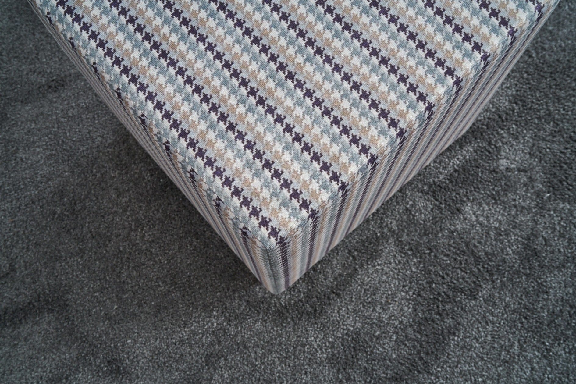 Pouf in tessuto Berta Square Multicolore (1)