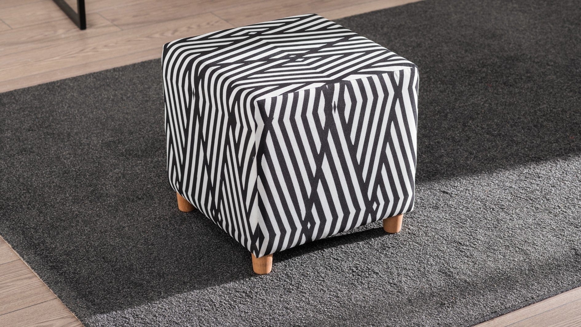Pouf in tessuto Daisy Bianco e Nero