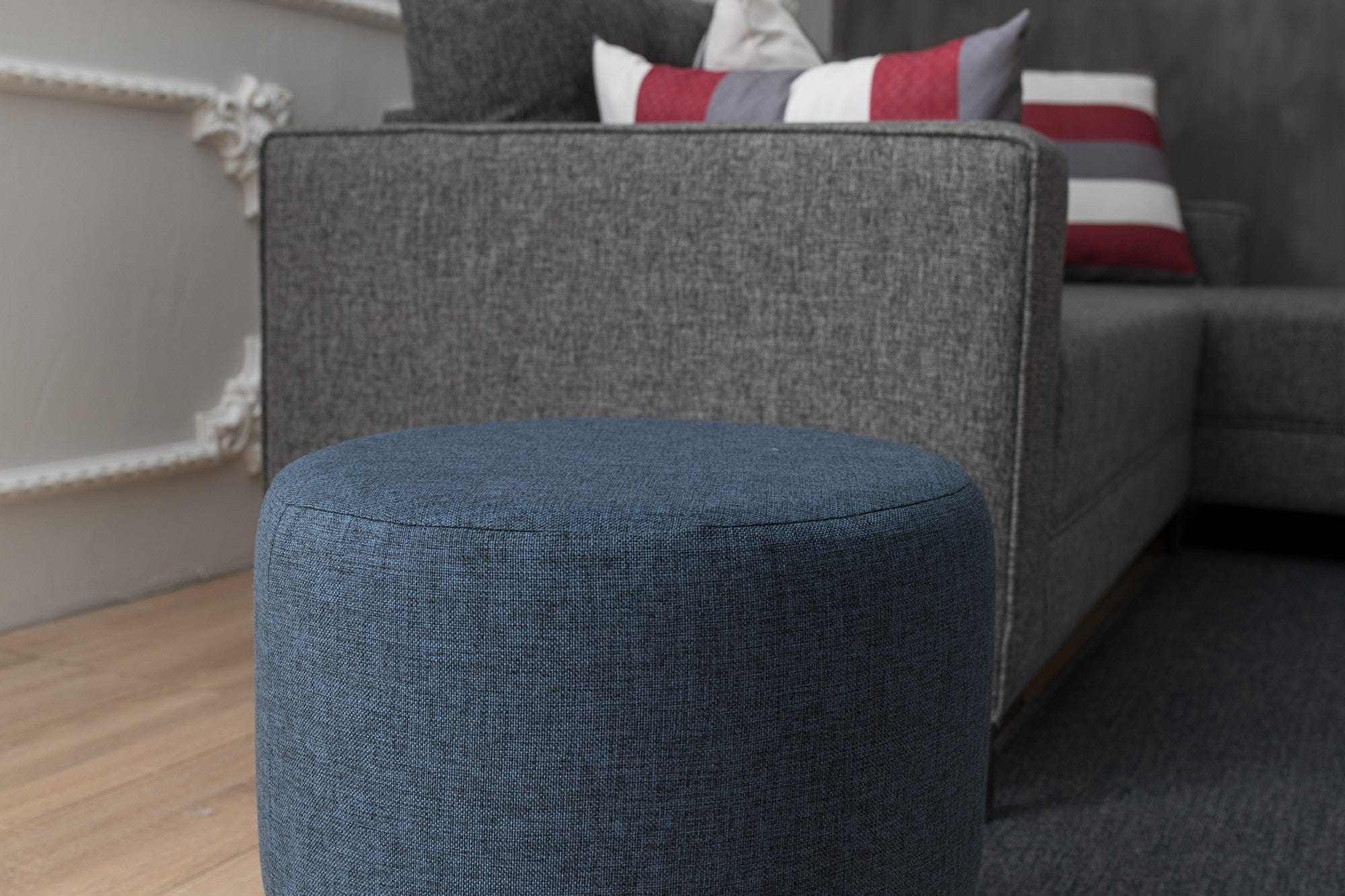 Pouf in tessuto Felix Blu (4)