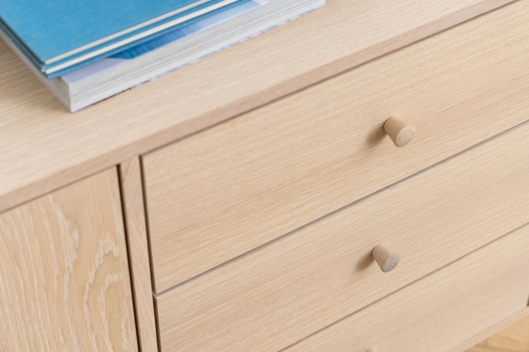 Actona Credenza con 3 cassetti e 2 ante Aston Naturale