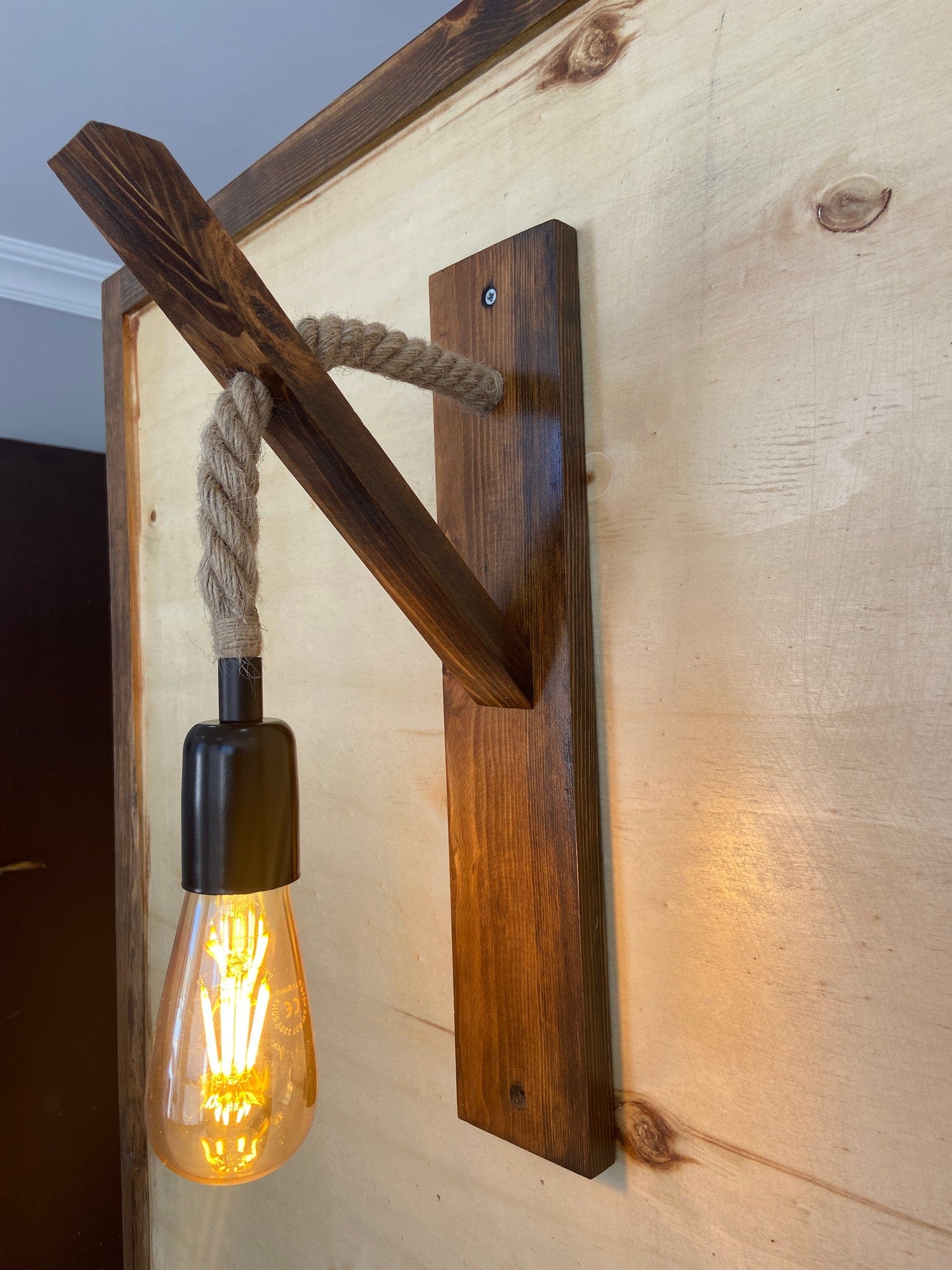 Asir Lampada da parete Ahsap 18 Noce