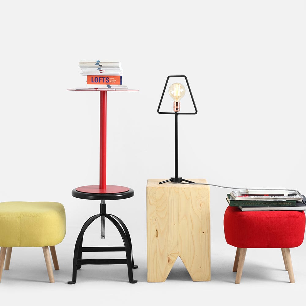 Customform Lampada da tavalo Firkant Nero