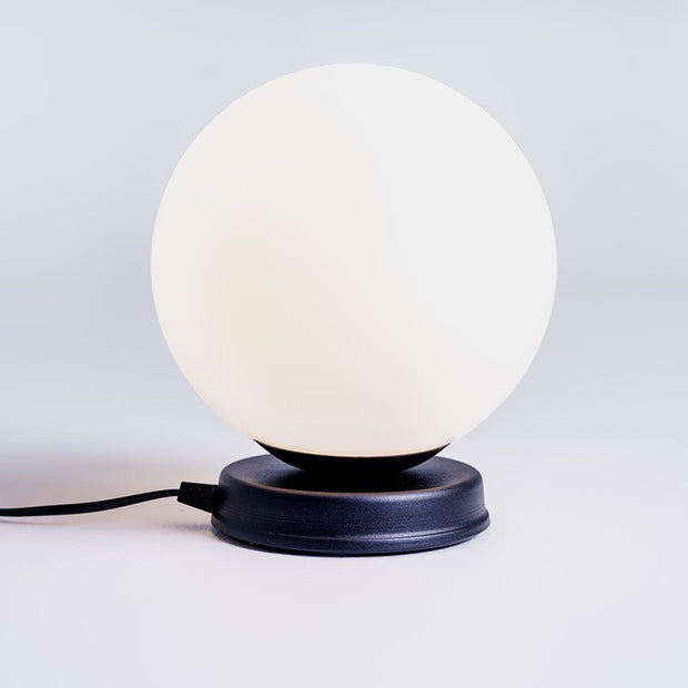 Customform Lampada da tavalo Manen M Nero