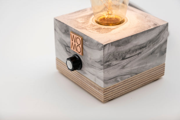 Oyo Lampada da tavalo Marble Grigio