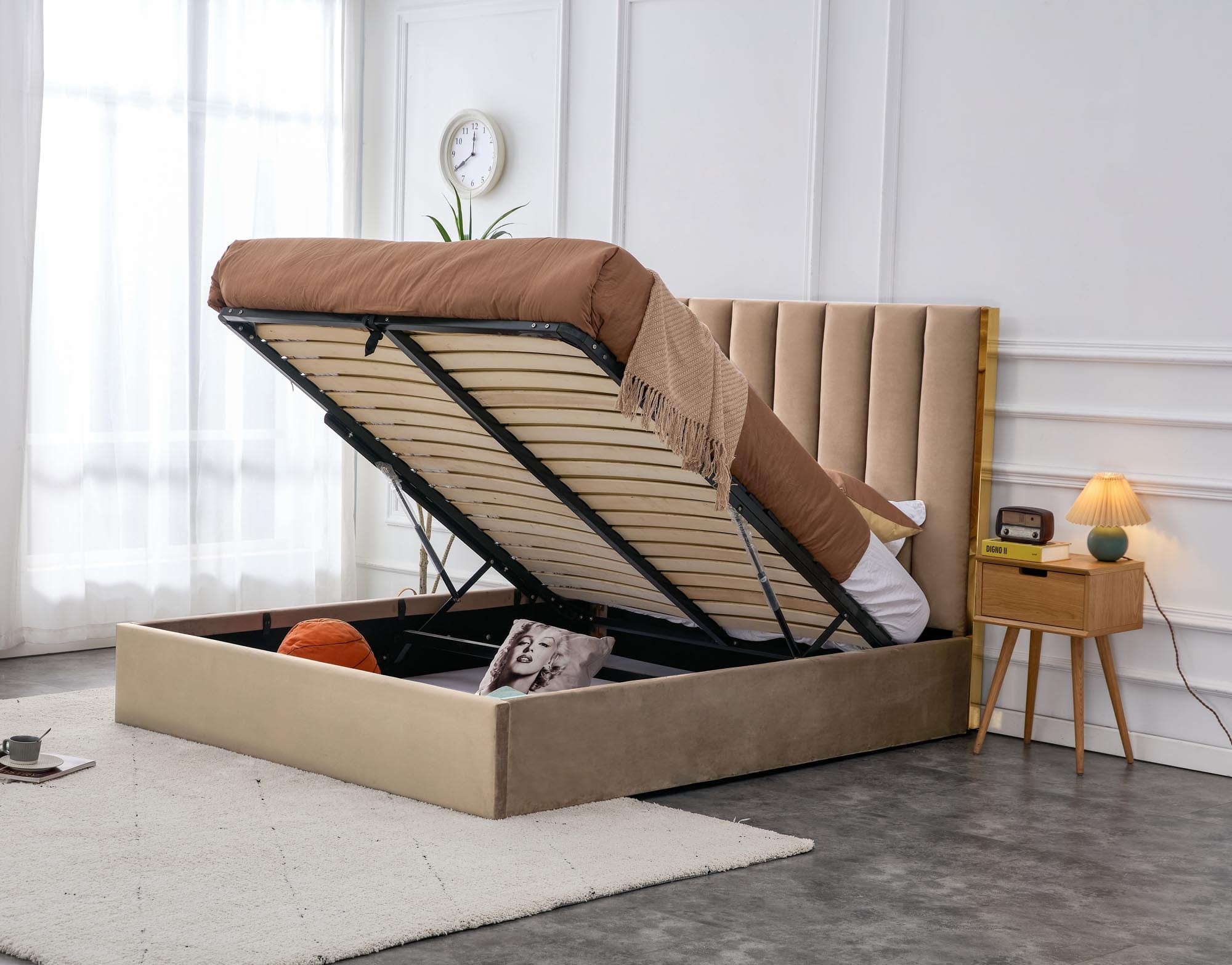 Halmar Letto matrimoniale con contenitore in velluto Palazzo Beige