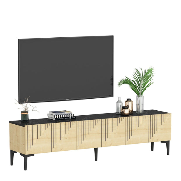 Oyo Mobile TV con 3 ante Artemi̇s Quercia
