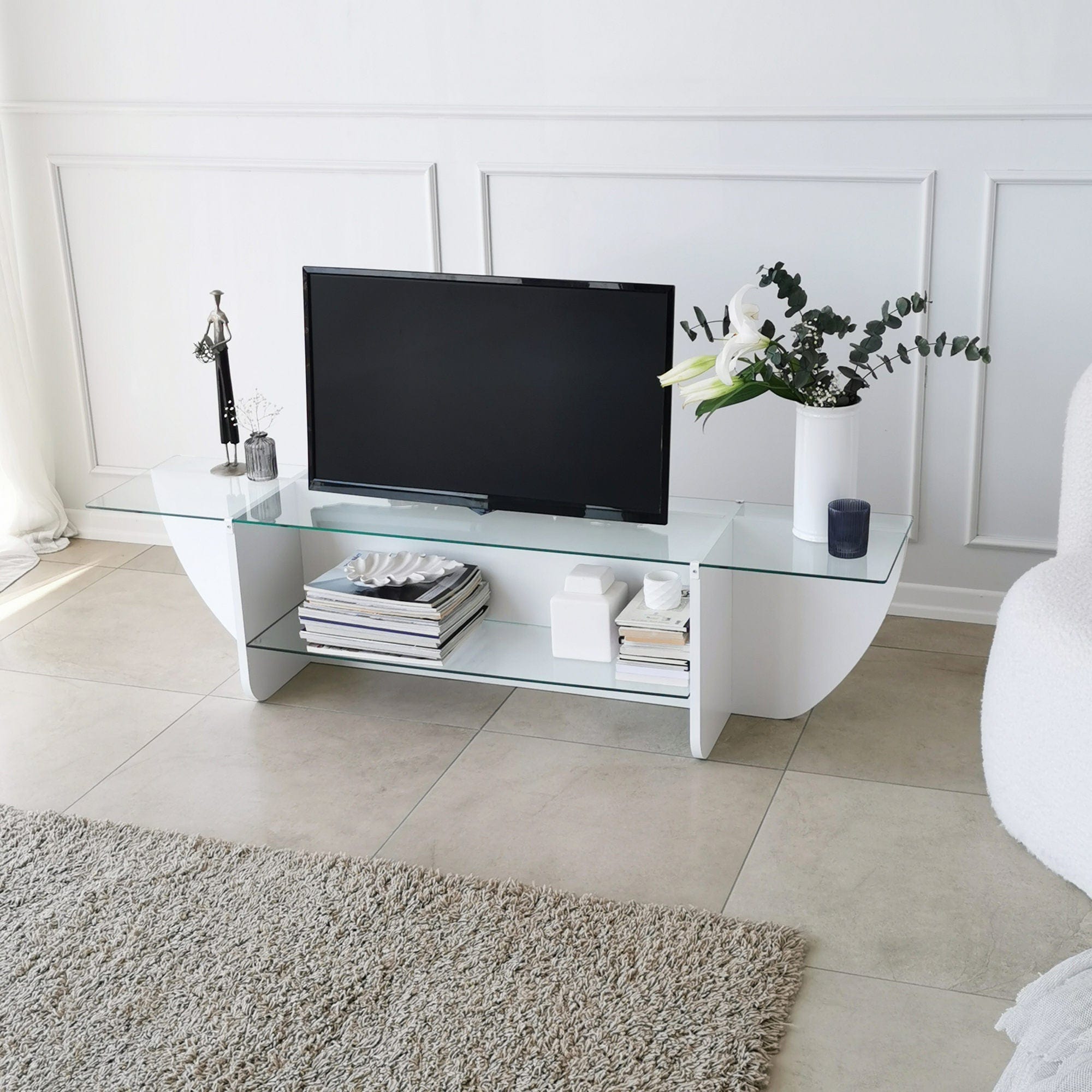 Mobile TV Lily Bianco (1)