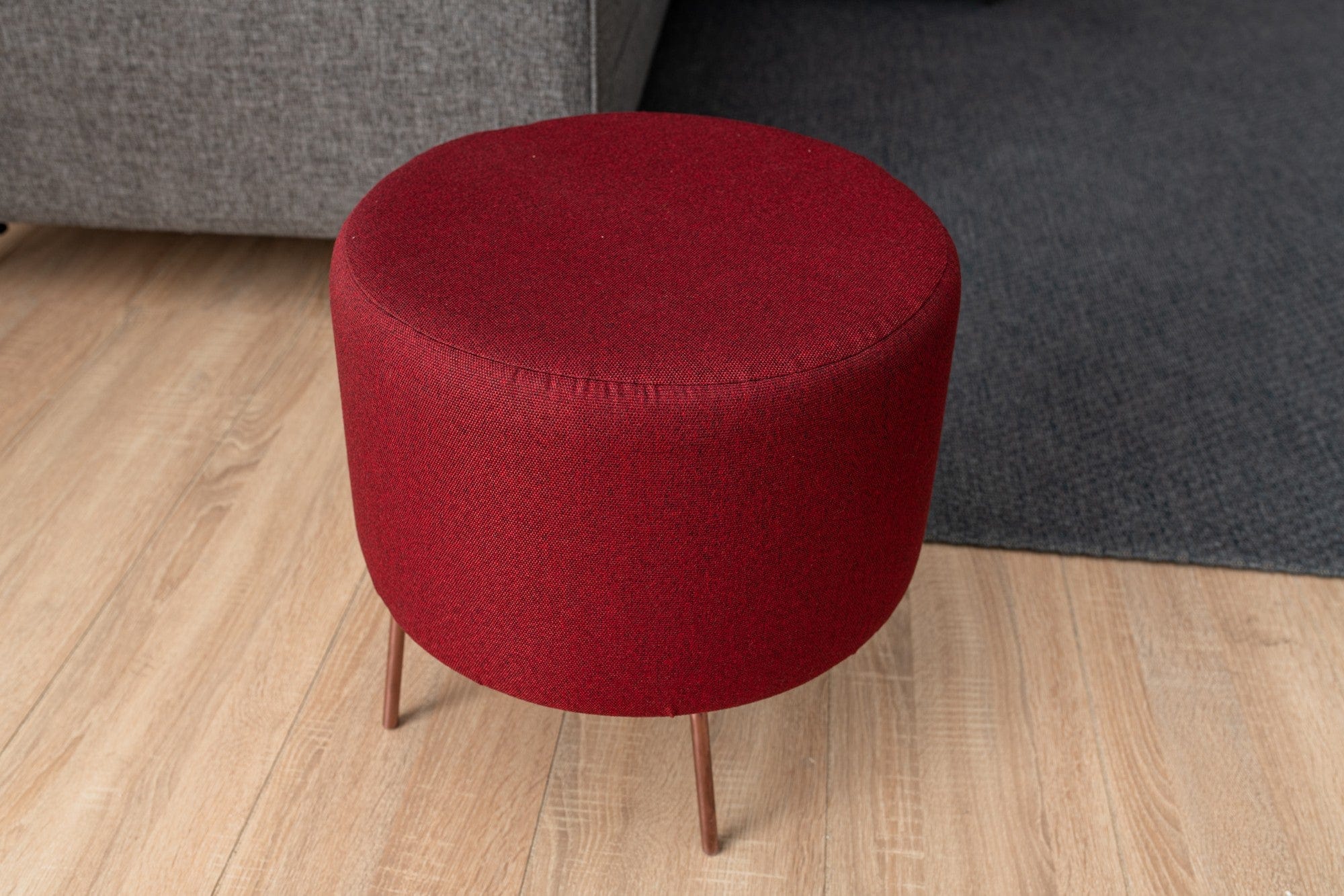 Pouf in tessuto Octo Bordeaux (2)