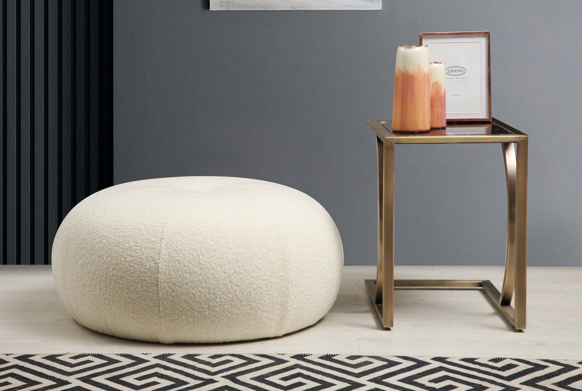 Pouf in tessuto Tina Crema