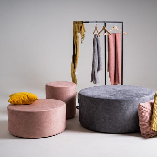 Pouf ottomano in tessuto Sari Rosa (1)