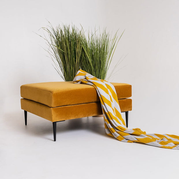 Pouf ottomano in tessuto Vergan Arancia (3)