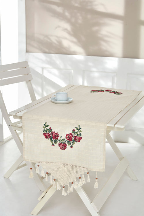 Runner da tavola in cotone Cross Rosso, 50 x 150 cm