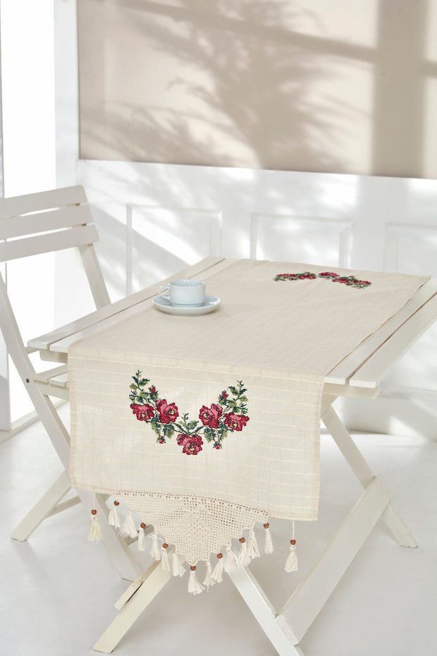Runner da tavola in cotone Cross Rosso, 50 x 150 cm