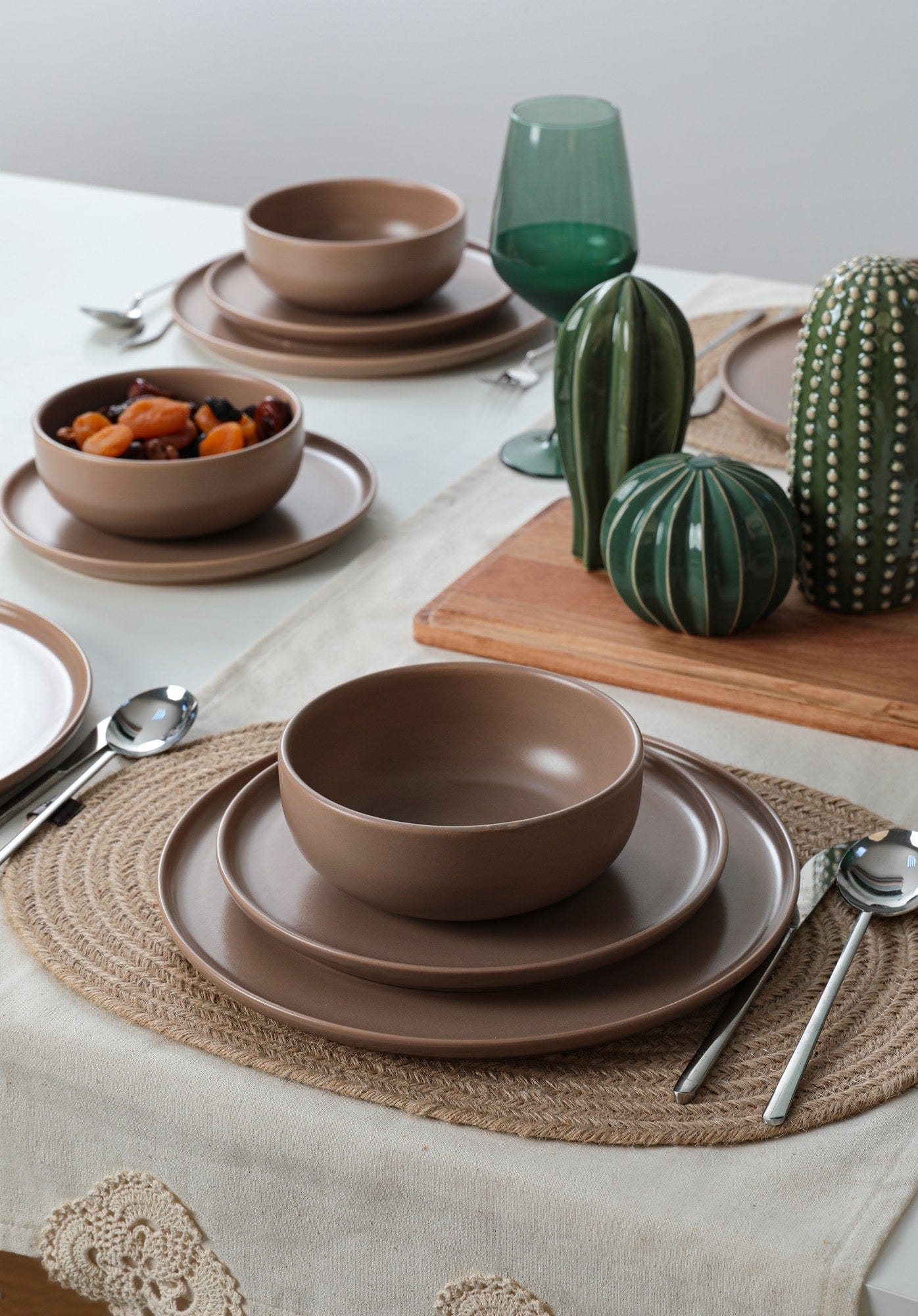 Servizio di piatti in ceramica Xander Cappuccino, 18 pezzi (3)