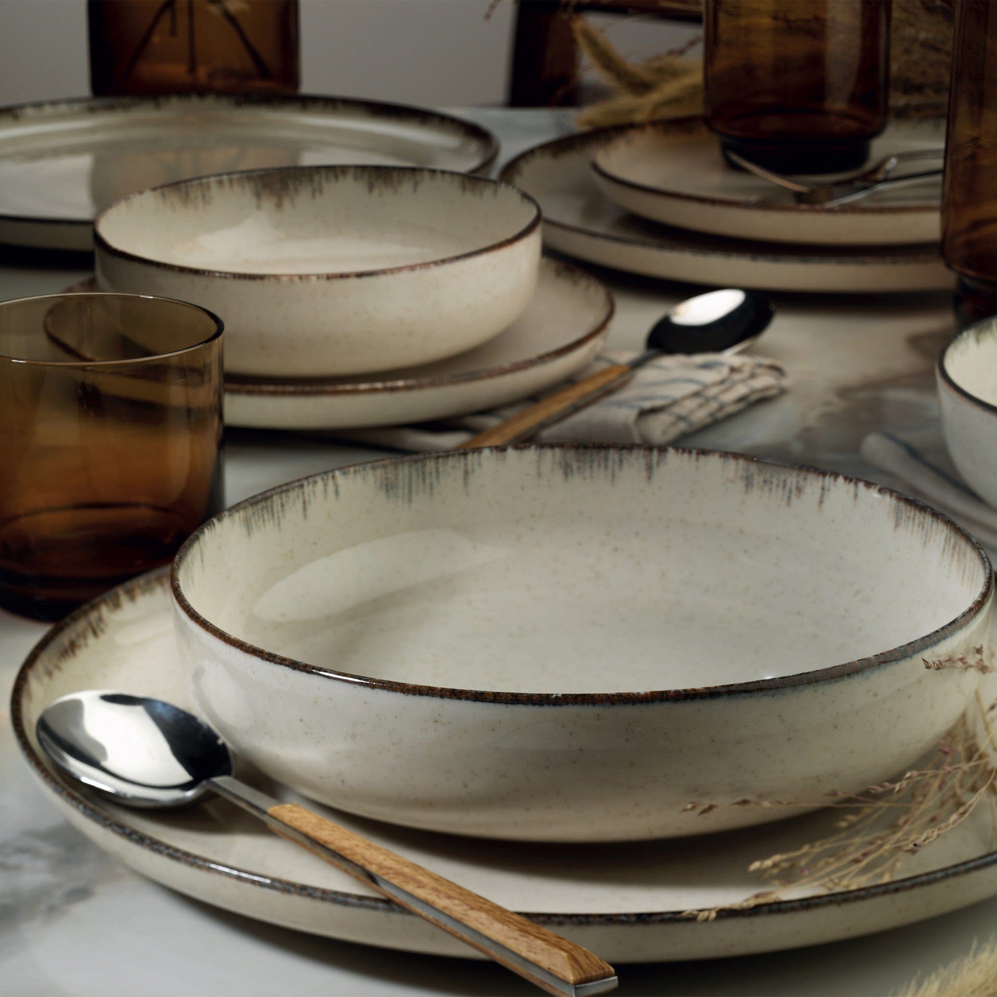 Servizio di piatti in porcellana Garth Beige, 24 pezzi (2)