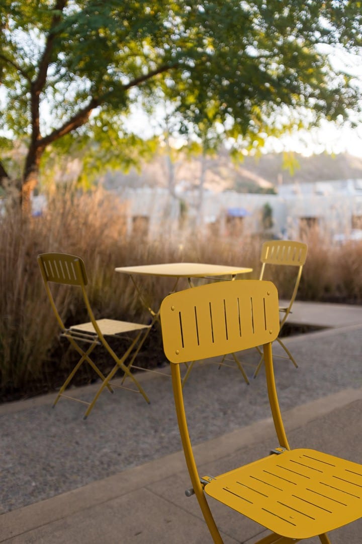 Bizzotto Set da giardino con 2 sedie ed un tavolo pieghevoli Yvonne Giallo