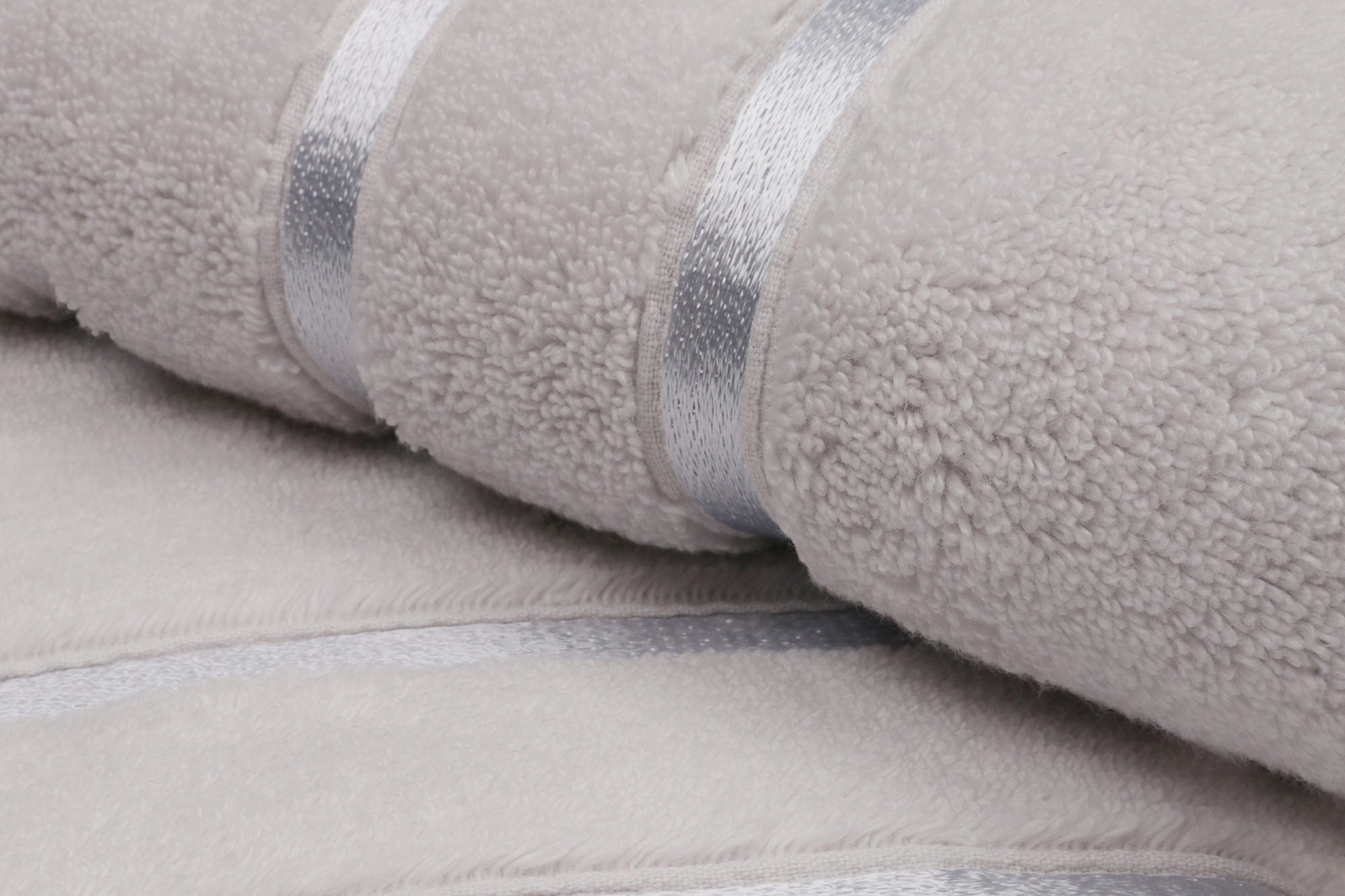 Set di 2 asciugamani micro-cotone Dolce Grigio, 50 x 90 cm (4)