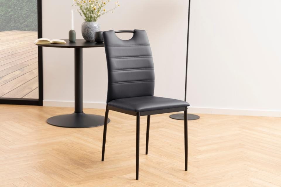 Set di 4 sedie da pranzo in ecopelle Dia Nero (2)