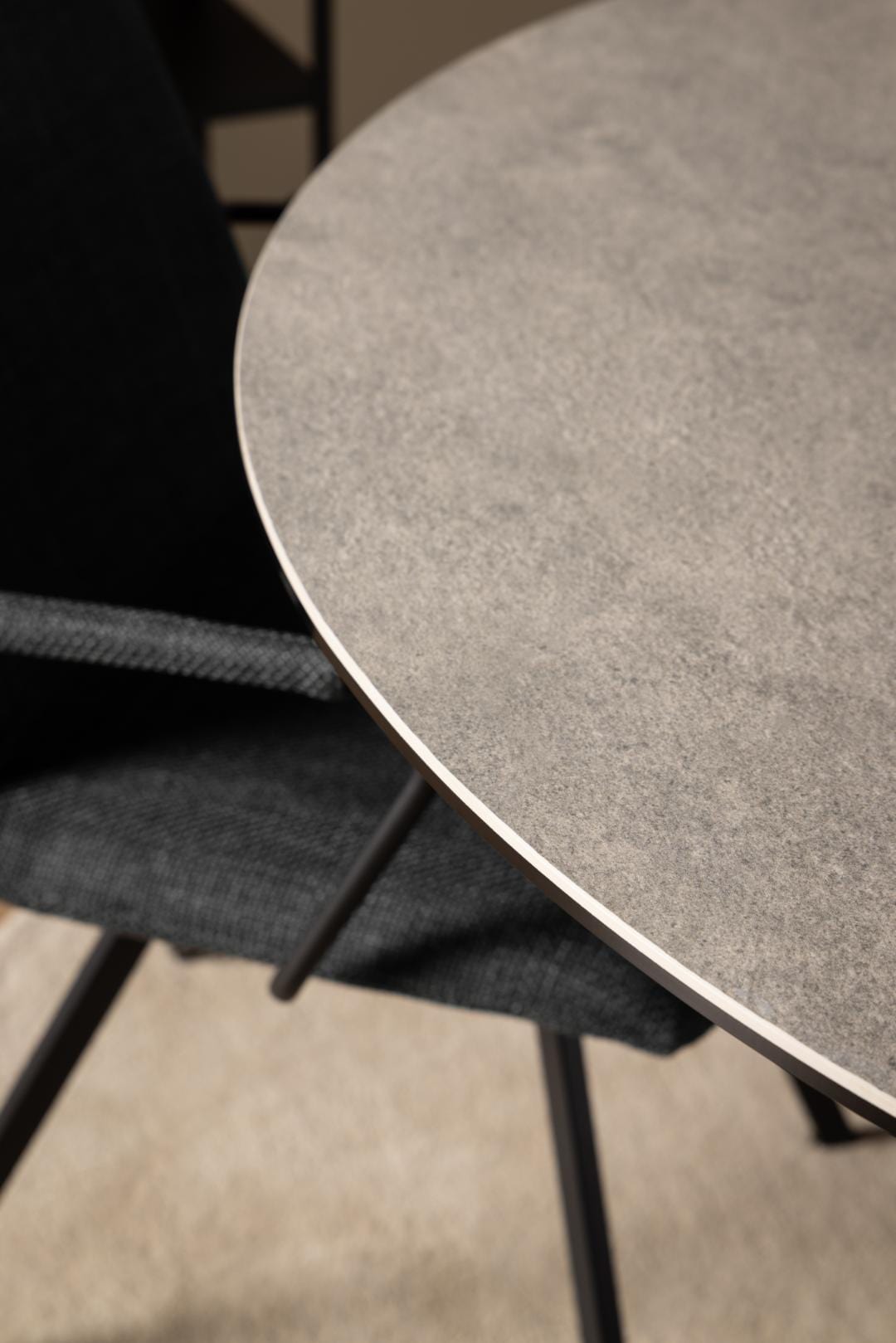 Actona Tavolo da pranzo rotondo Heaven Grigio