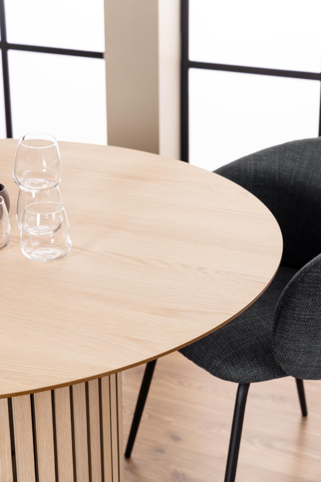 Actona Tavolo da pranzo rotondo Linley Bianco