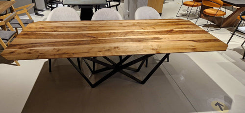 Mobex Tavolo in legno massello e gambe in metallo Amelie New Rustic Swiss Edge Castle Marrone