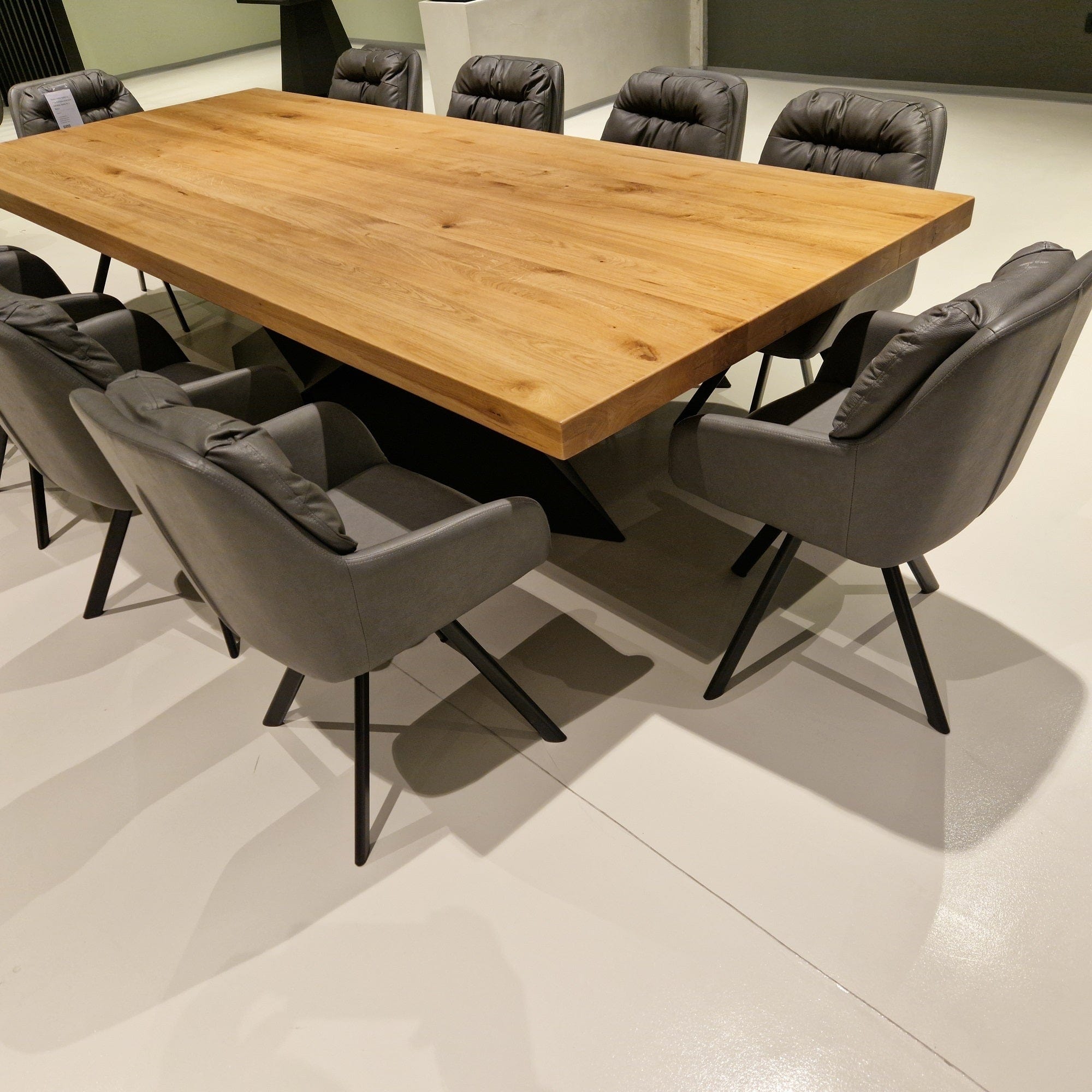 Mobex Tavolo in legno massello e gambe in metallo Harrod Nobil Regular Quercia