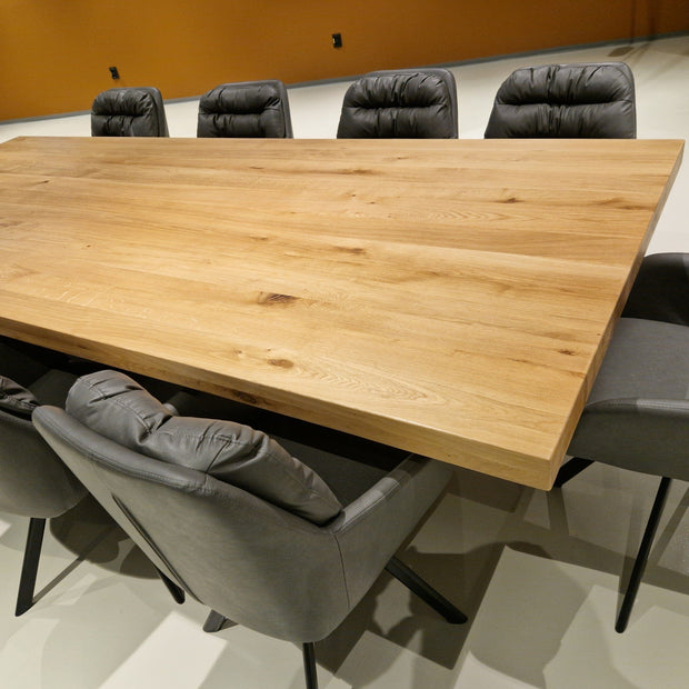 Mobex Tavolo in legno massello e gambe in metallo Harrod Nobil Regular Quercia
