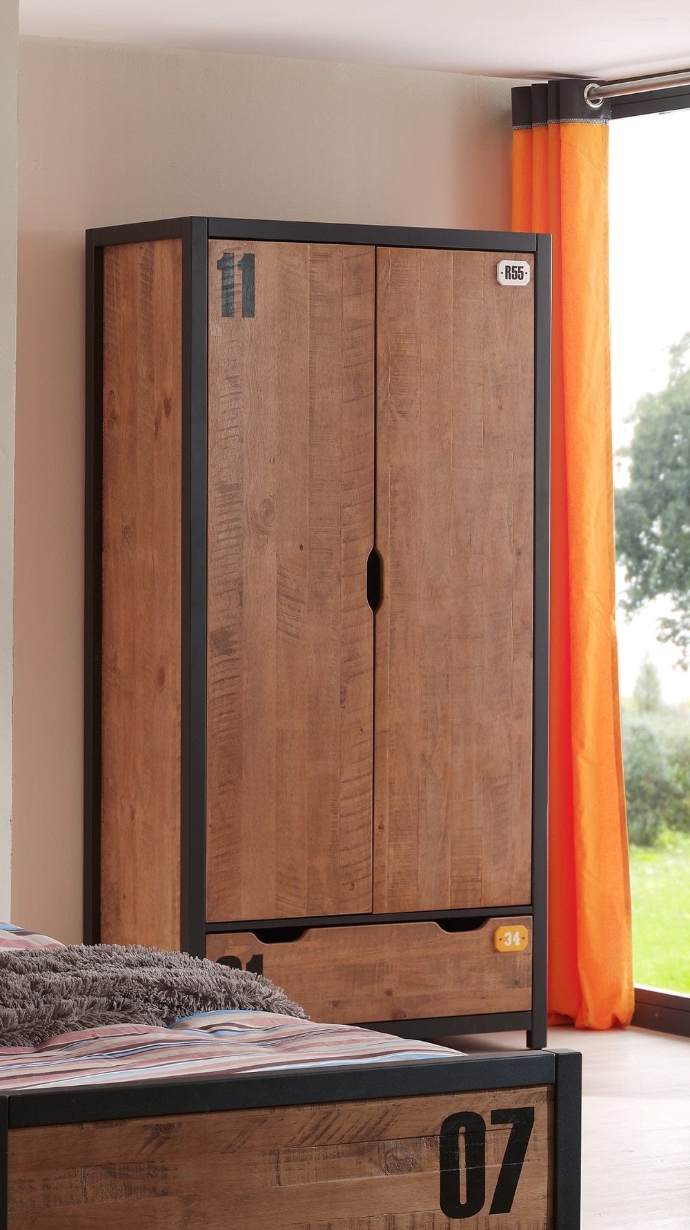 Vipack Armadietto in legno di pino e MDF con 2 ante e 1 cassetto, per bambini Alex Natural / Black, l100xL55xH200 cm