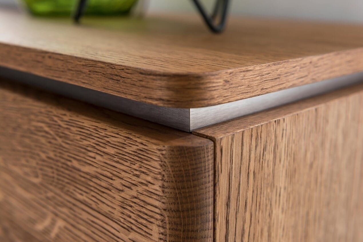 Szynaka Cassapanca TV in legno e impiallacciatura a 2 ante Montenegro 25 Rovere Medio Rustico, l163xL42xH38 cm