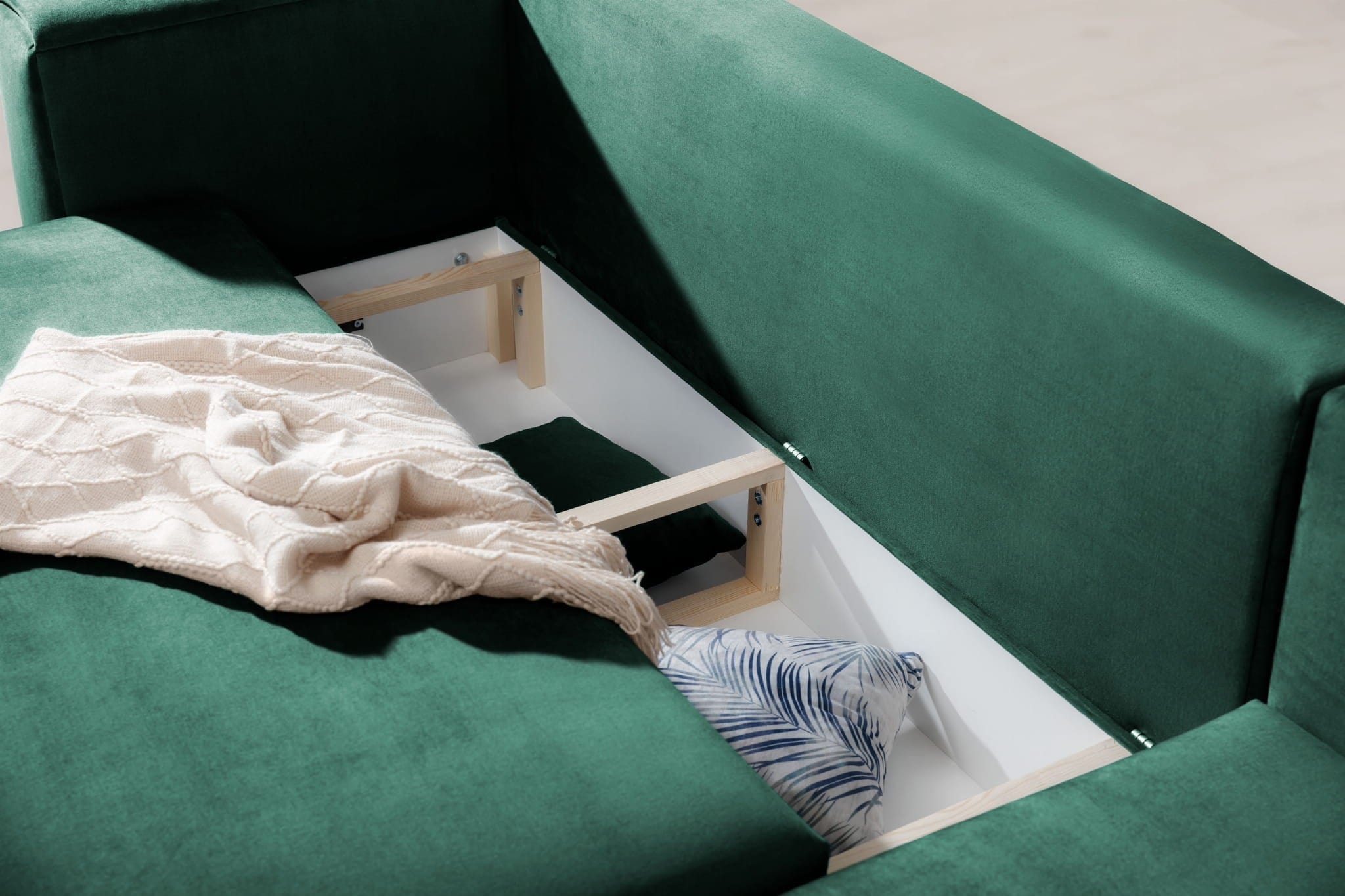Eltap Divano Angolare Letto a destro 4 posti, in velluto Dalis Plus Verde