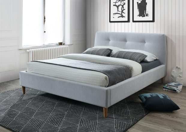 Maesta Pat tapitat cu stofa Hamilton Light Grey