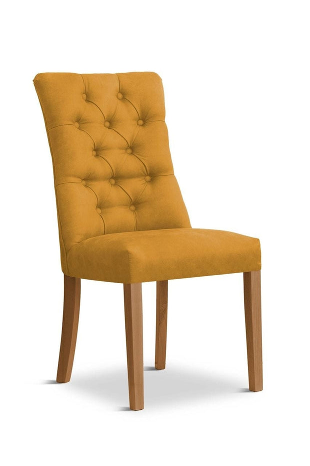 Sedia rivestita in tessuto e gambe in legno, Lord Velvet Mustard / Oak, L51xL62xH100 cm