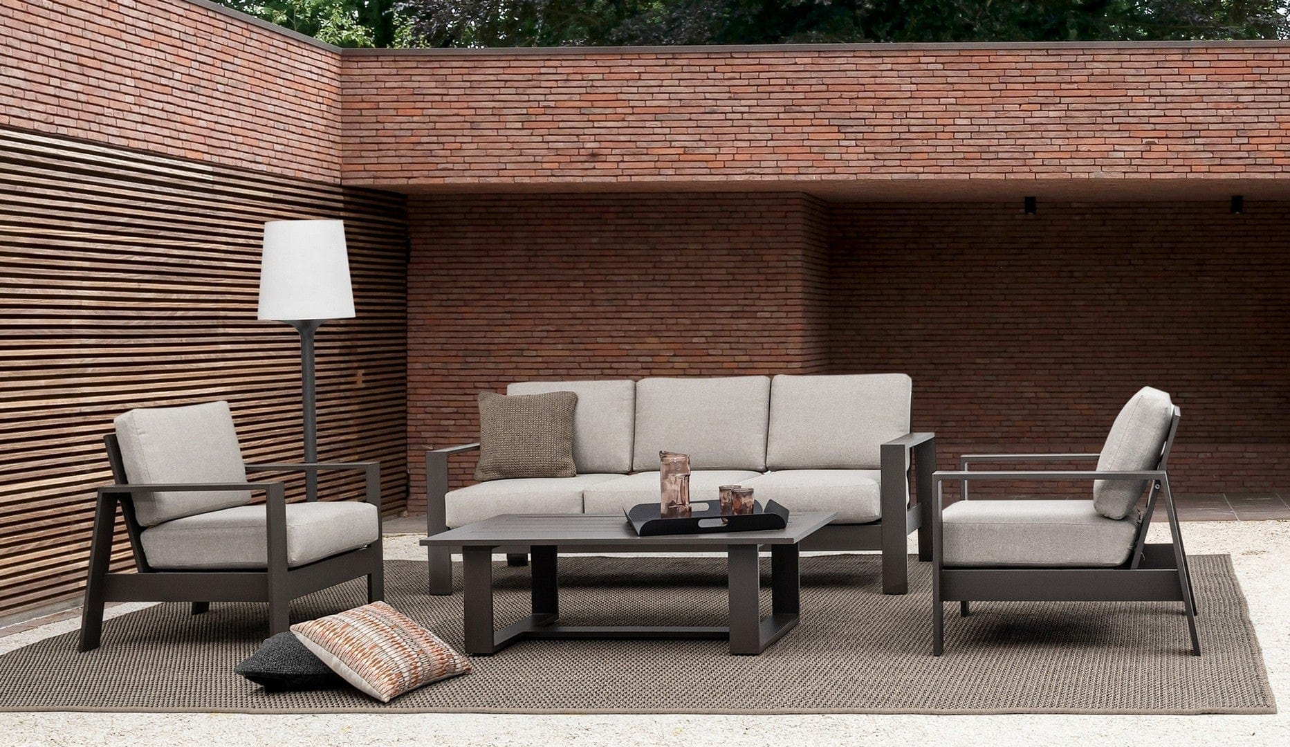 Set da giardino 5 posti con tavolino Baltic Grigio