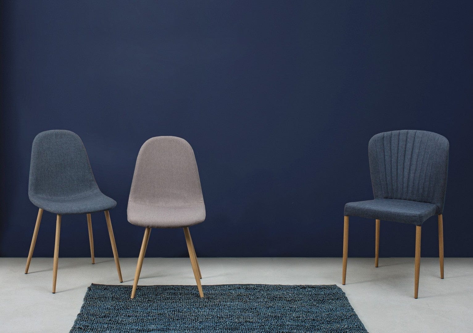 Set di 4 sedie da pranzo in tessuto Shell Blu (1)