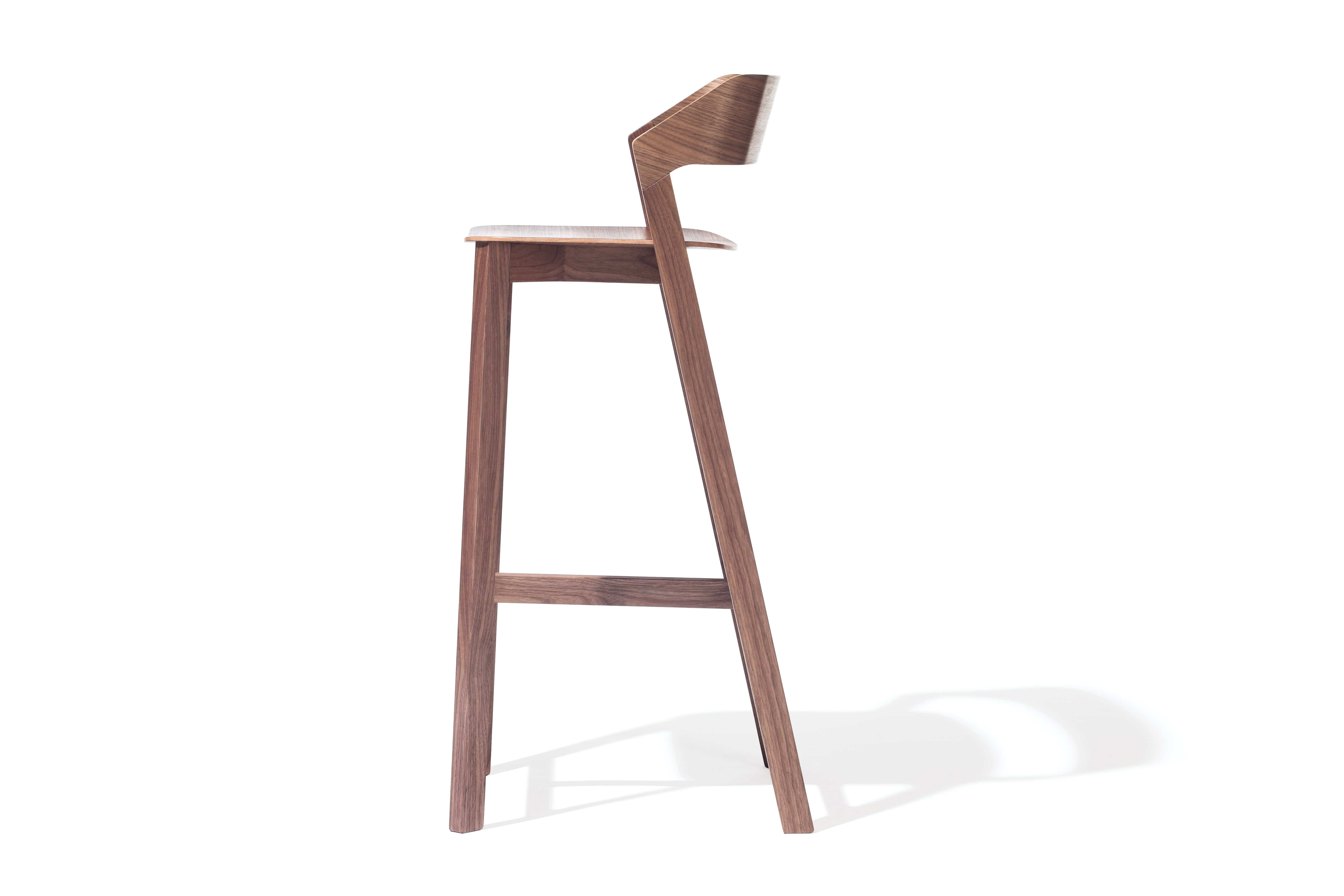 Ton Sgabello alto Merano in noce, l44xl36xh99 cm